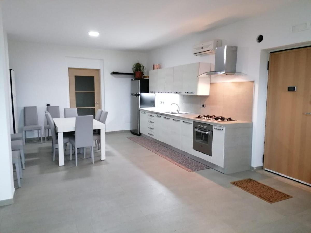 Caiazzo Villa Santoro Ai Tre Ulivi Con Piscina Privata מראה חיצוני תמונה