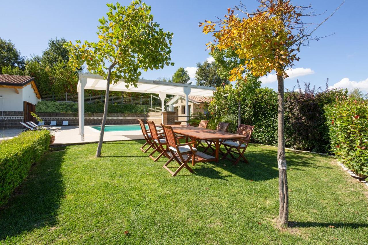 Caiazzo Villa Santoro Ai Tre Ulivi Con Piscina Privata מראה חיצוני תמונה