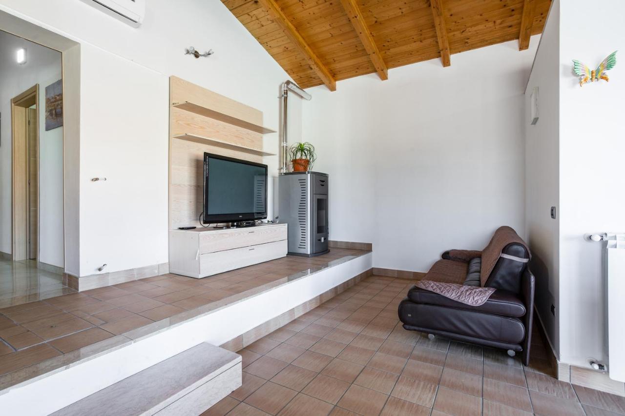 Caiazzo Villa Santoro Ai Tre Ulivi Con Piscina Privata מראה חיצוני תמונה